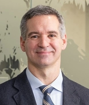 Headshot of Dr. Thomas Scharschmidt